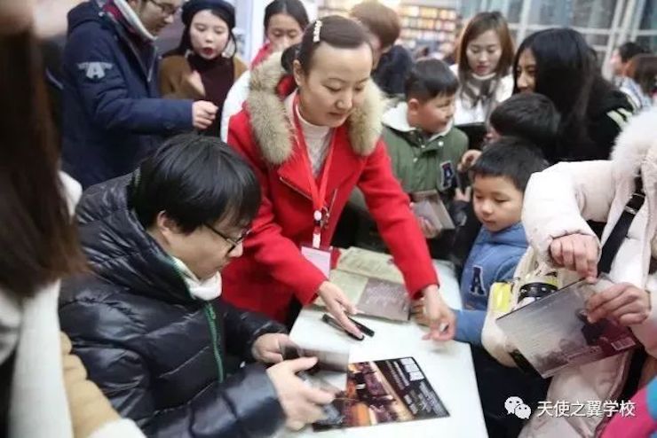 【报道】宿州市首届国际钢琴大师音乐会暨CA88艺术家宋思衡多媒体音乐会圆满成功。诤悠担